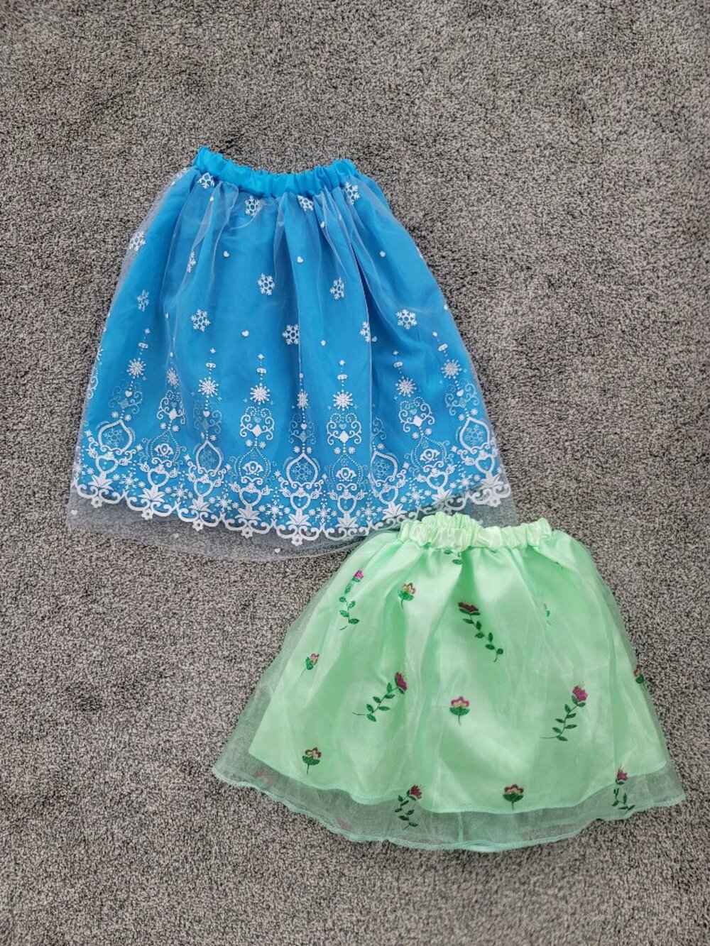 Lot of 2 Princess Skirts Approx size 4 ( 16 " waist) Pre-Owned Nice Condition!